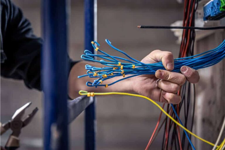 trusted Electrician Near MEr 768x512