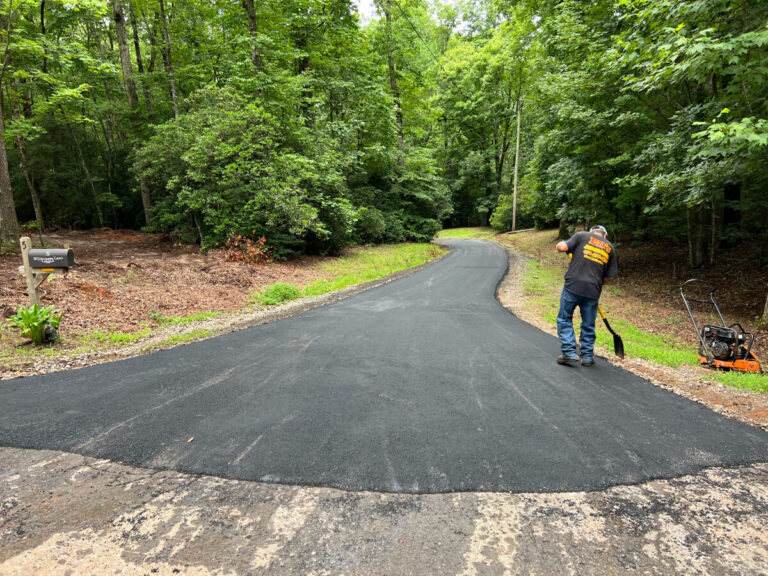 6b asphalt driveway repair 768x576